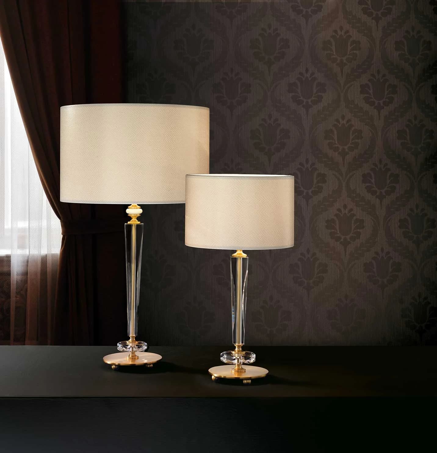 Cloe — настольная лампа — Euroluce