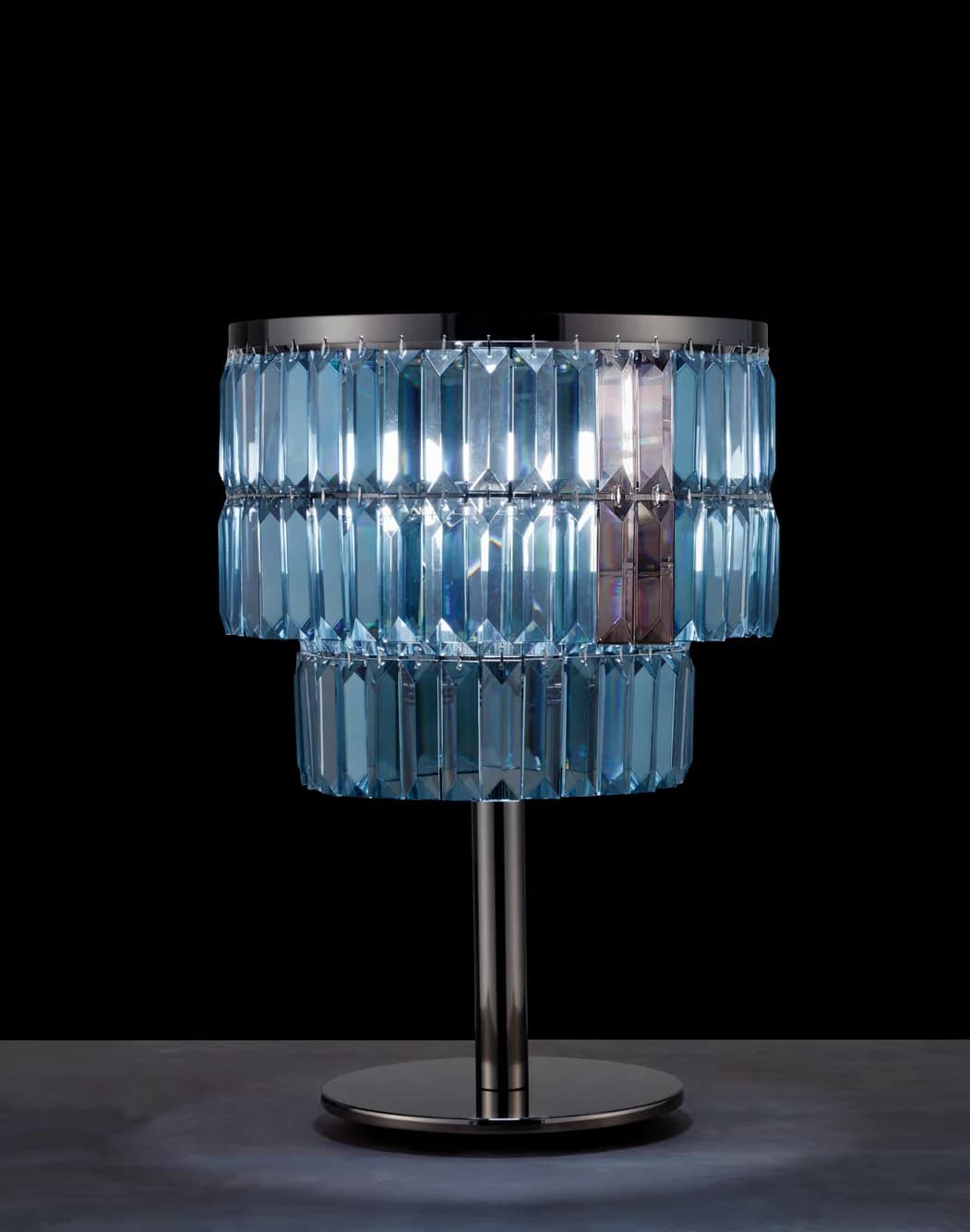 Dandy — настольная лампа — Euroluce