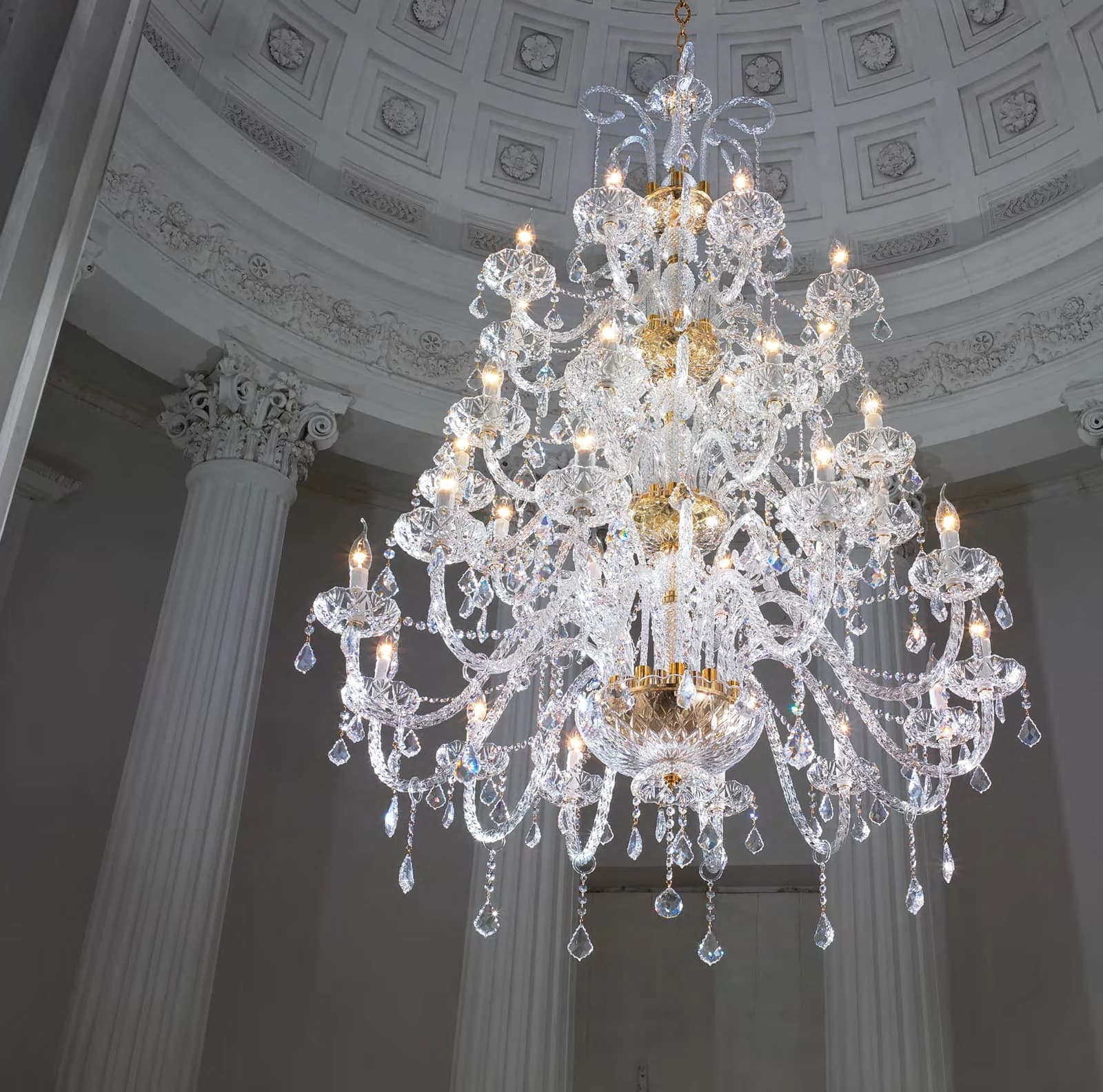 Люстра Epoca With Platform — Euroluce
