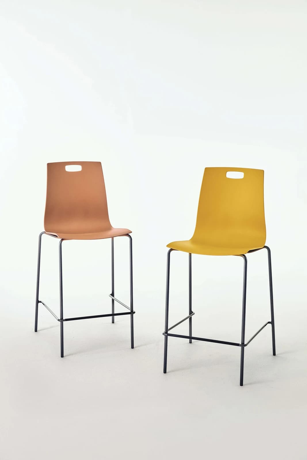 Olly Outdoor — барный стул — Ingenia Casa