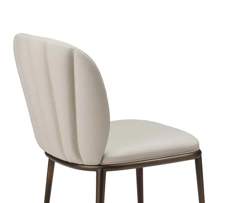 Chrishell ML — Cattelan Italia, вид 2
