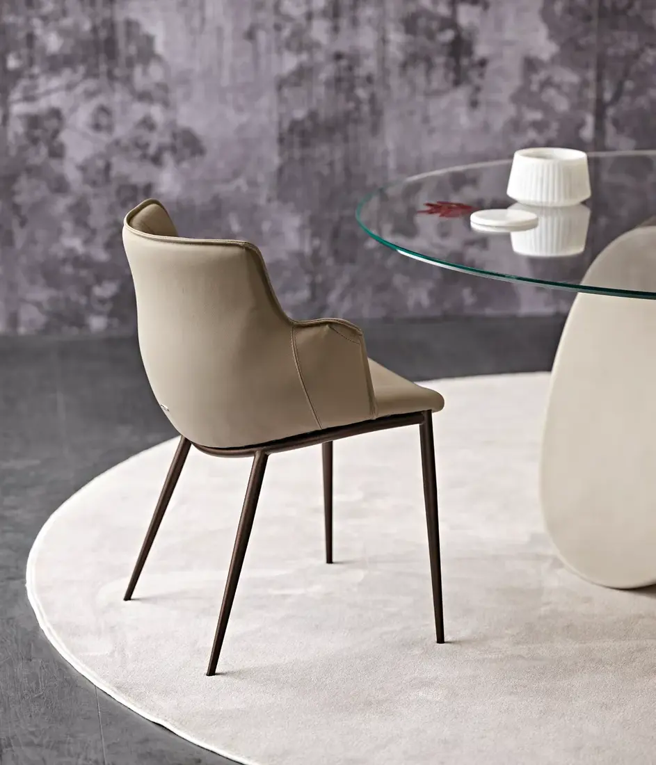 Rihanna ML — Cattelan Italia, вид 2