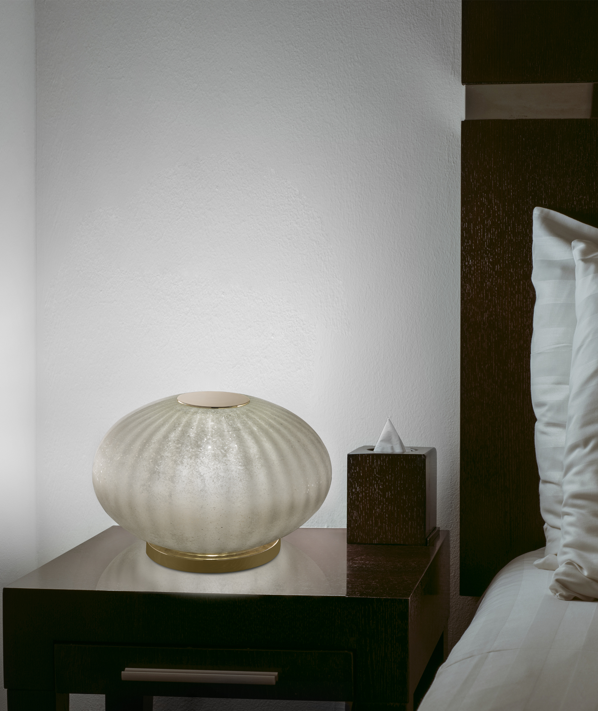 Moonlight — настольная лампа — Euroluce